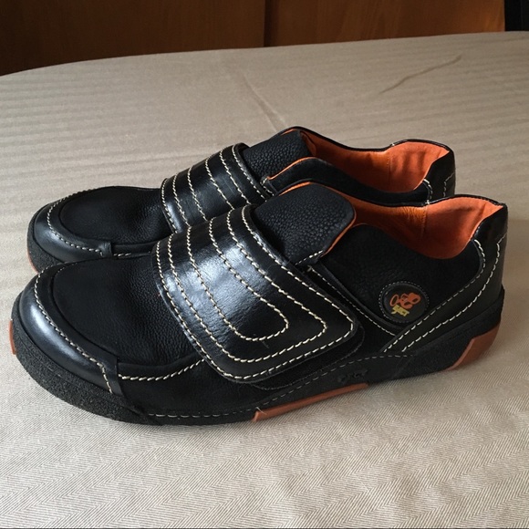 funky black trainers